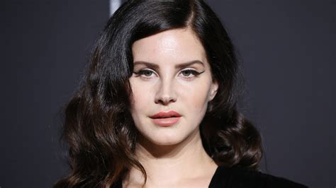 Lana Del Rey: The Musical Sorceress of Witches and Romance